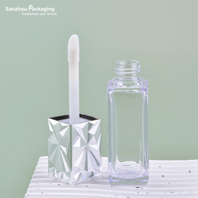 28ml Square Shape Foundation Bottle With Brush L095
